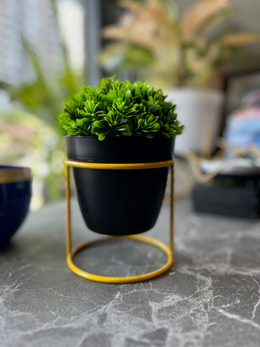 OurBalconyGarden Black Round Metal Pot B309