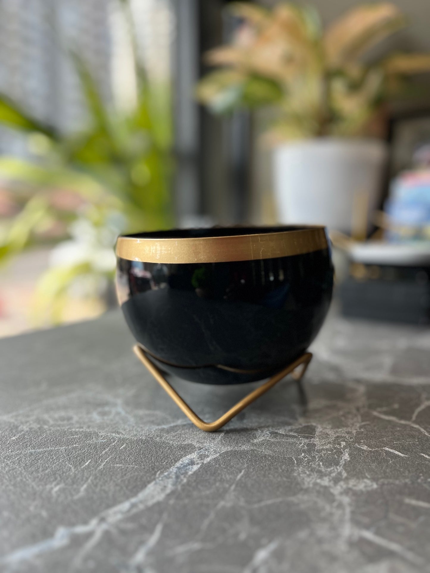 OurBalconyGarden Black Gold Metal Pot B314