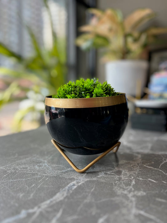 OurBalconyGarden Black Gold Metal Pot B314